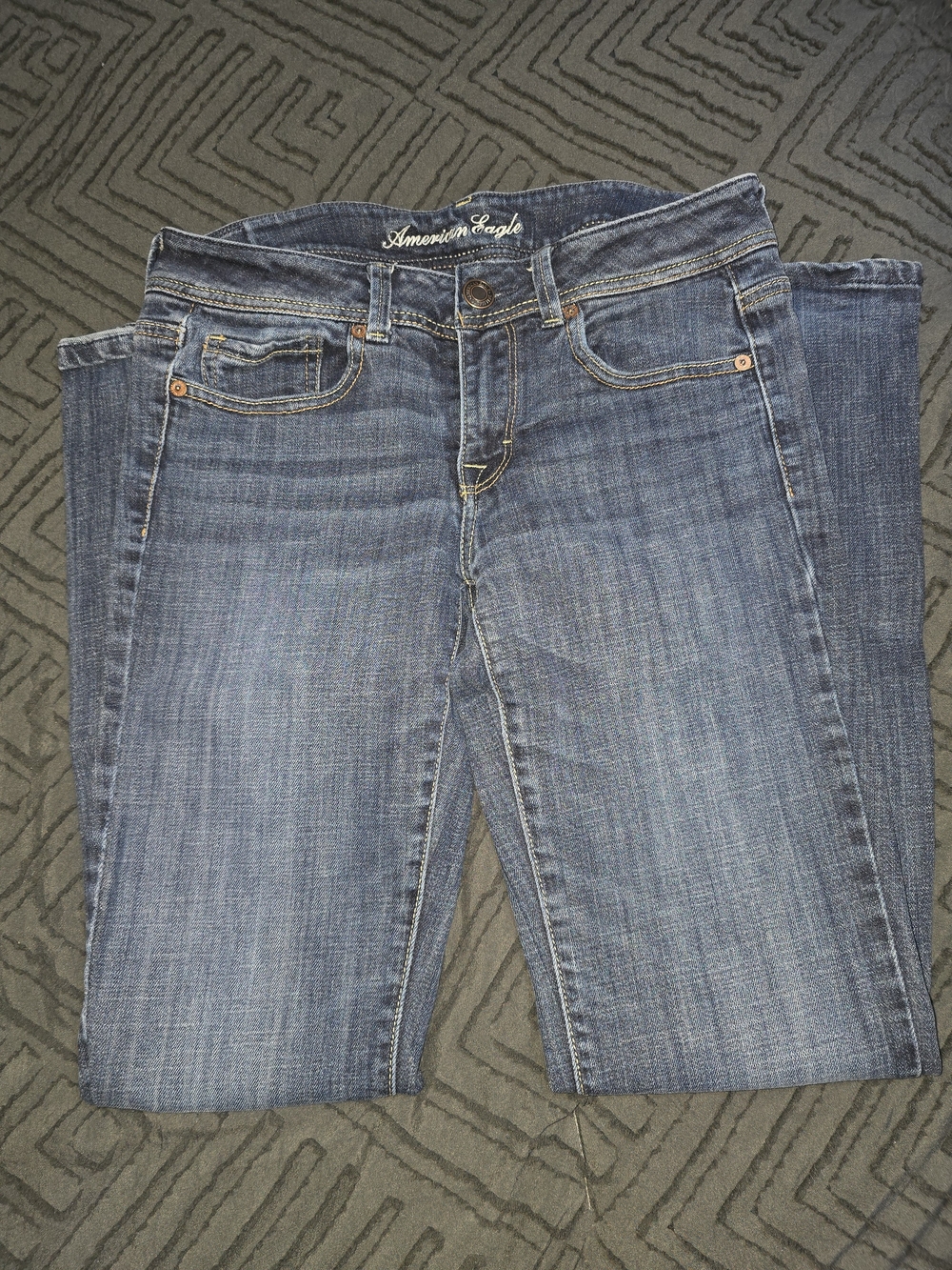 American Eagle Outfitters Women’s Mid-Rise Blue Denim Jeans